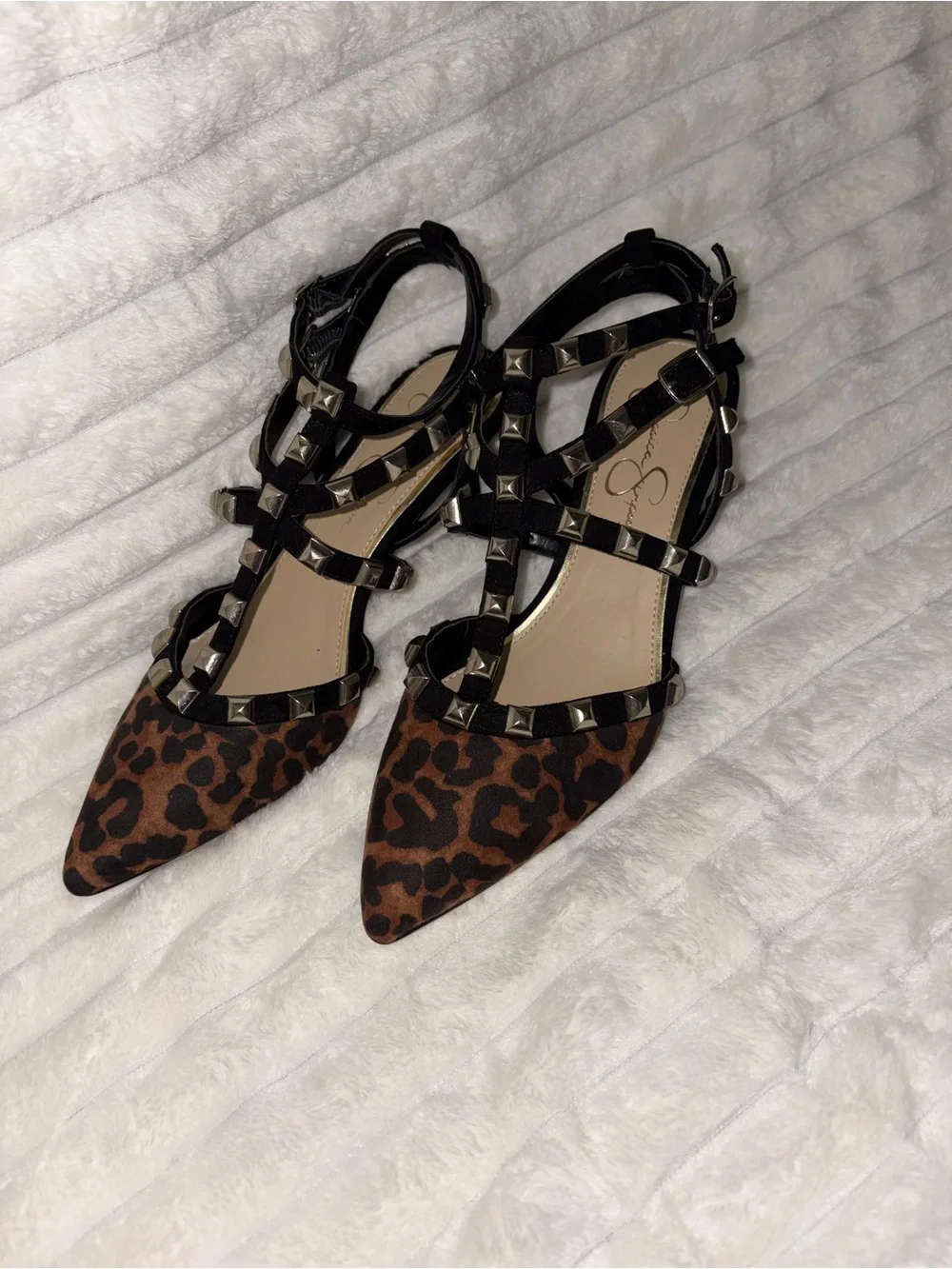 Jessica Simpson Leopard Studded Pointed Toe Flats in Black and Brown 7.5M